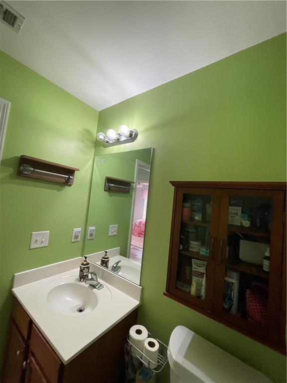109 Presidential Lane Property Photo 27