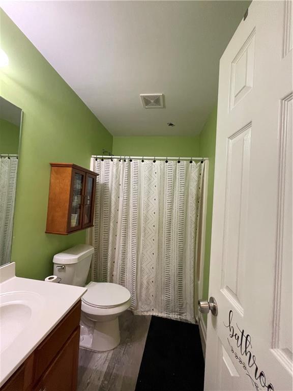 109 Presidential Lane Property Photo 28