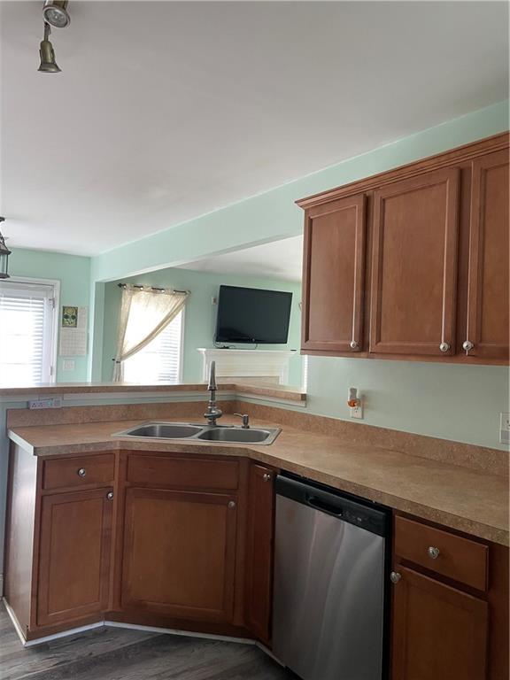 109 Presidential Lane Property Photo 33