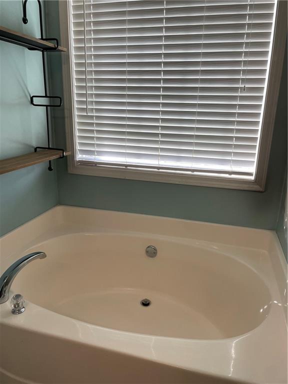 109 Presidential Lane Property Photo 65