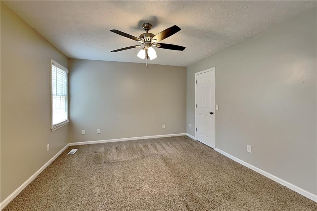 604 Dillon Drive Property Photo 8