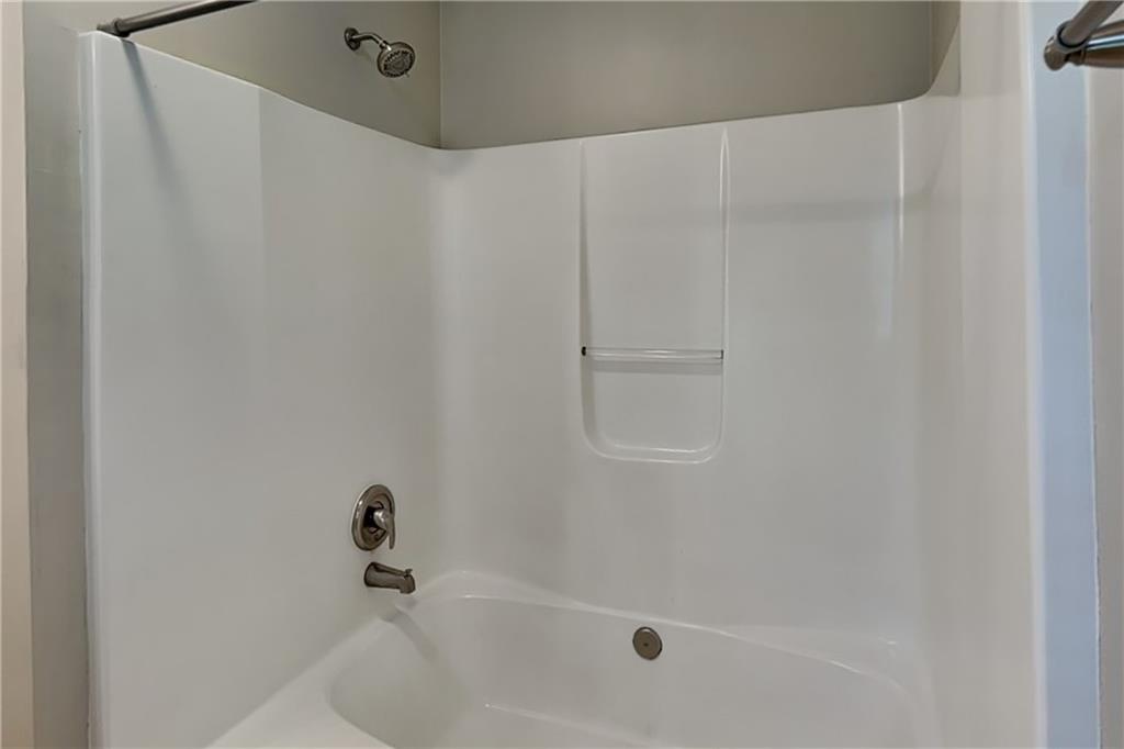 604 Dillon Drive Property Photo 10