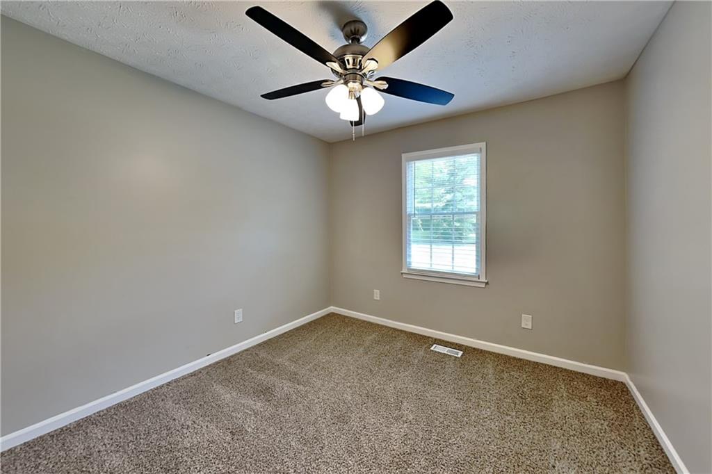 604 Dillon Drive Property Photo 11