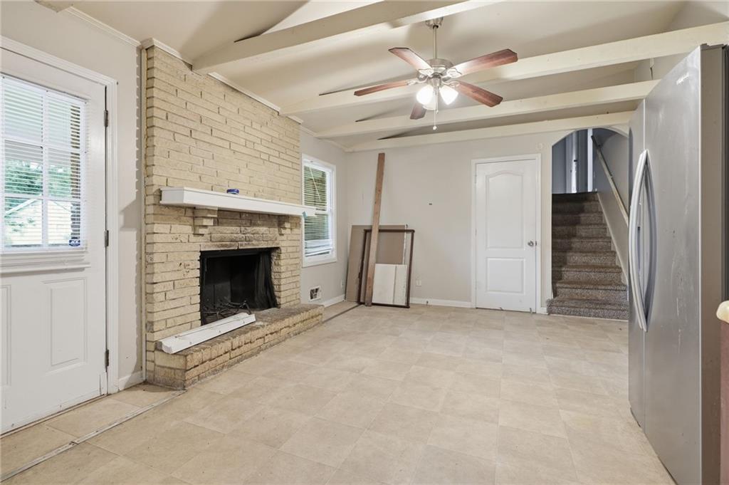 7037 Dalmatia Drive Property Photo 10