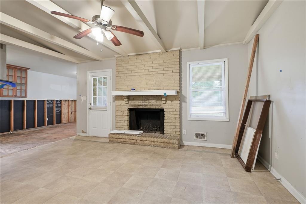 7037 Dalmatia Drive Property Photo 11