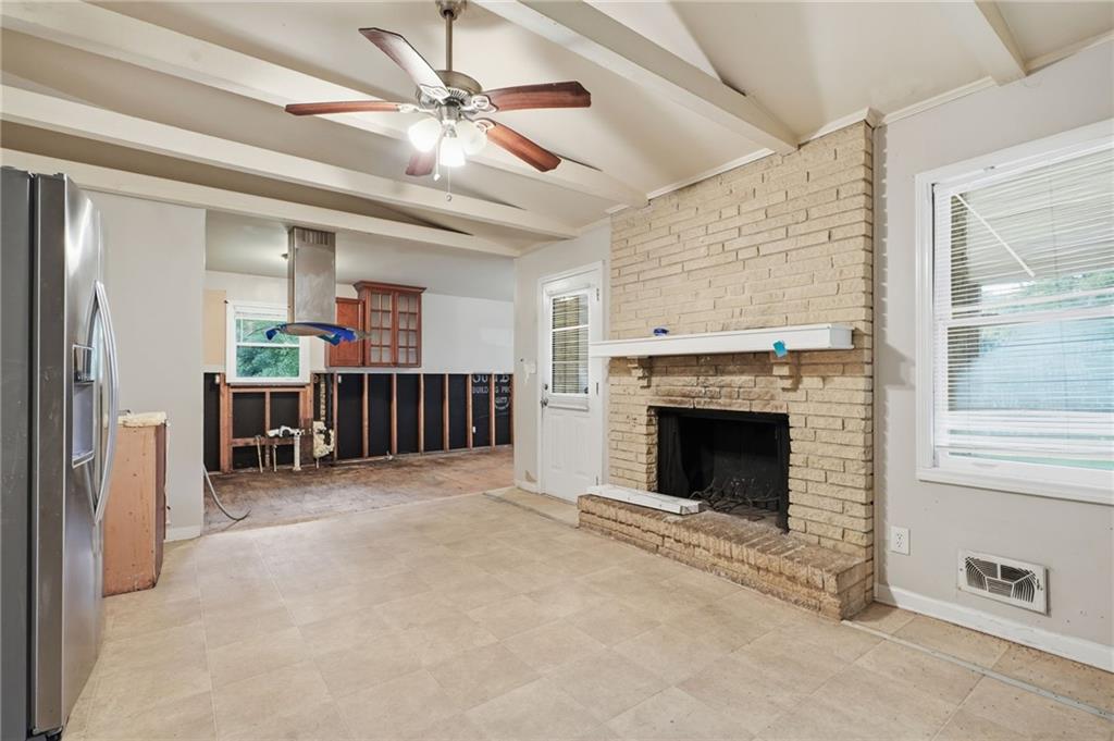 7037 Dalmatia Drive Property Photo 12