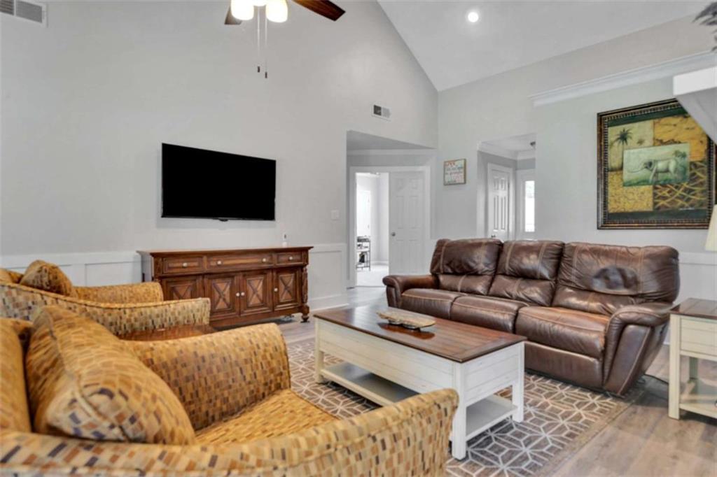 245 Trotters Walk Property Photo 13