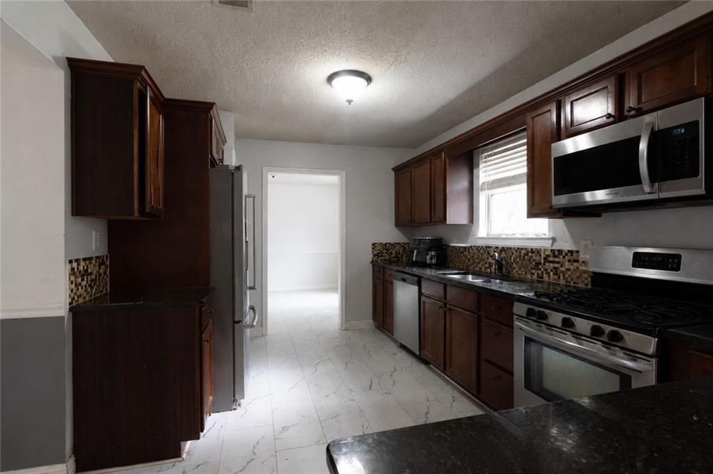 4127 Kingship Drive Property Photo 6