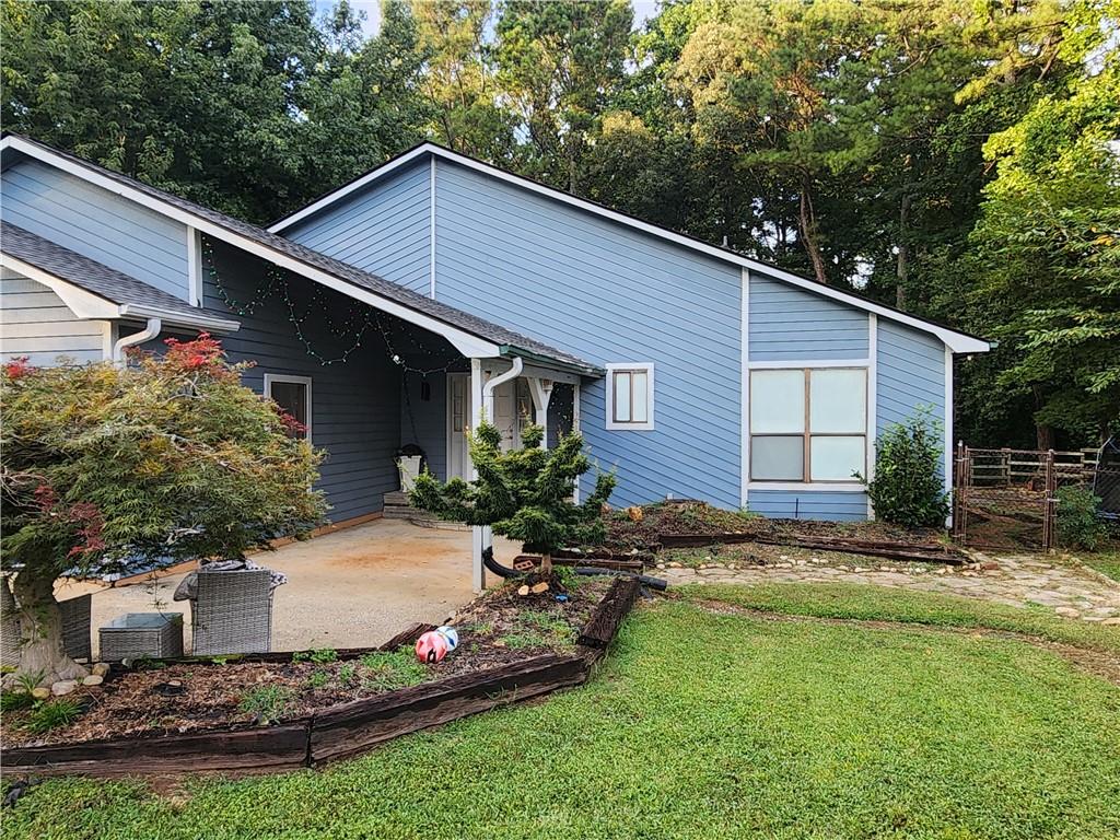 715 Babbling Creek Place Property Photo 1
