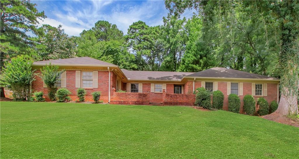 2020 Heatherdale Lane SW Property Photo 1