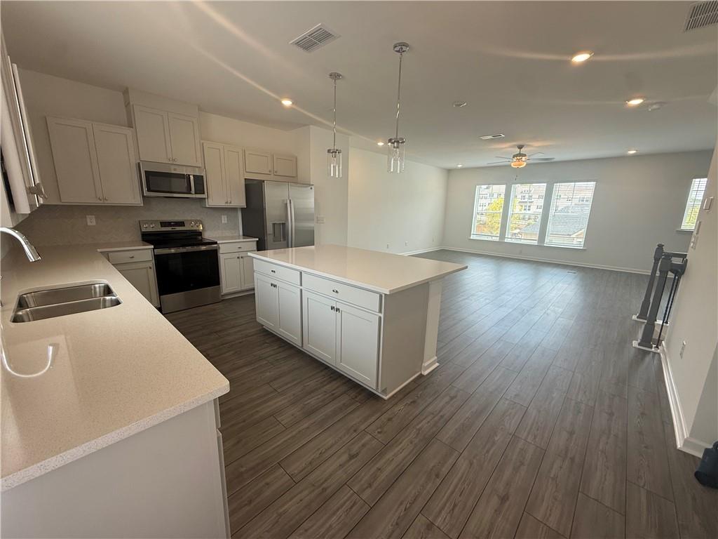 99 Epperly Way Property Photo 5