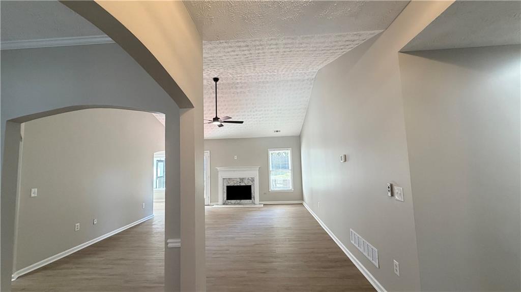 3234 Old Salem Road Se Property Photo 4