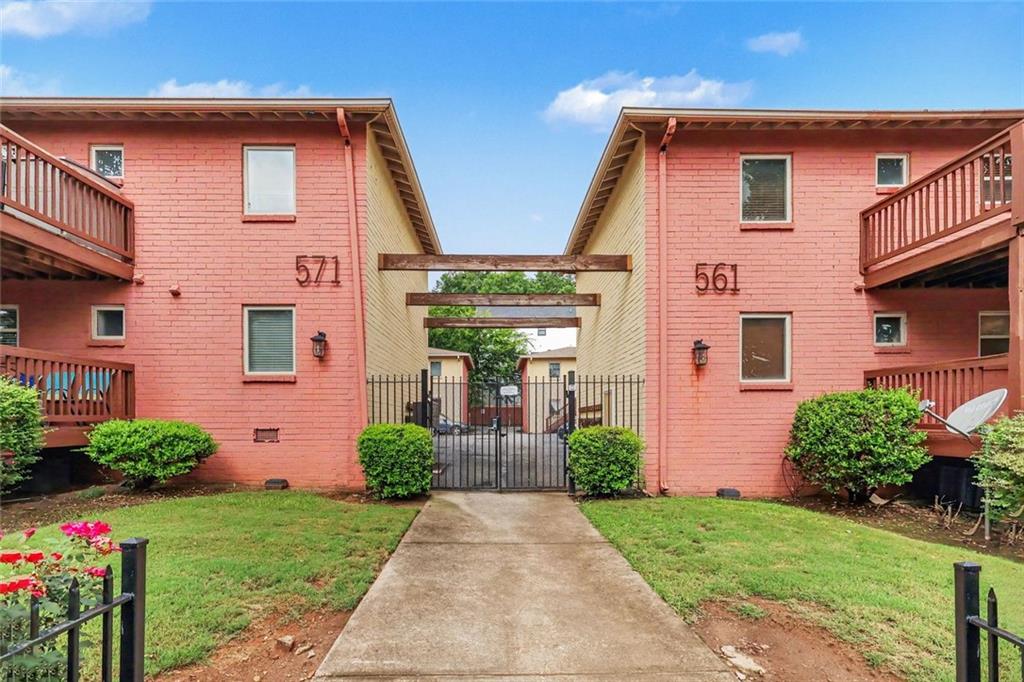 561 Formwalt Street Sw Unit 10 Property Photo 1