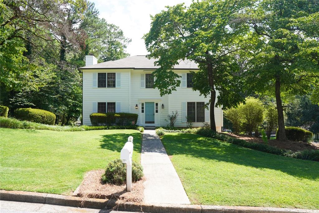 3932 Millwood Lane Nw Property Photo 2
