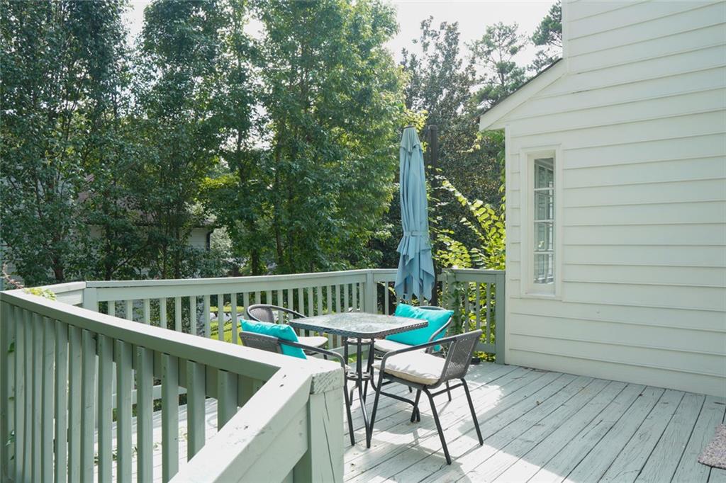 3932 Millwood Lane Nw Property Photo 6