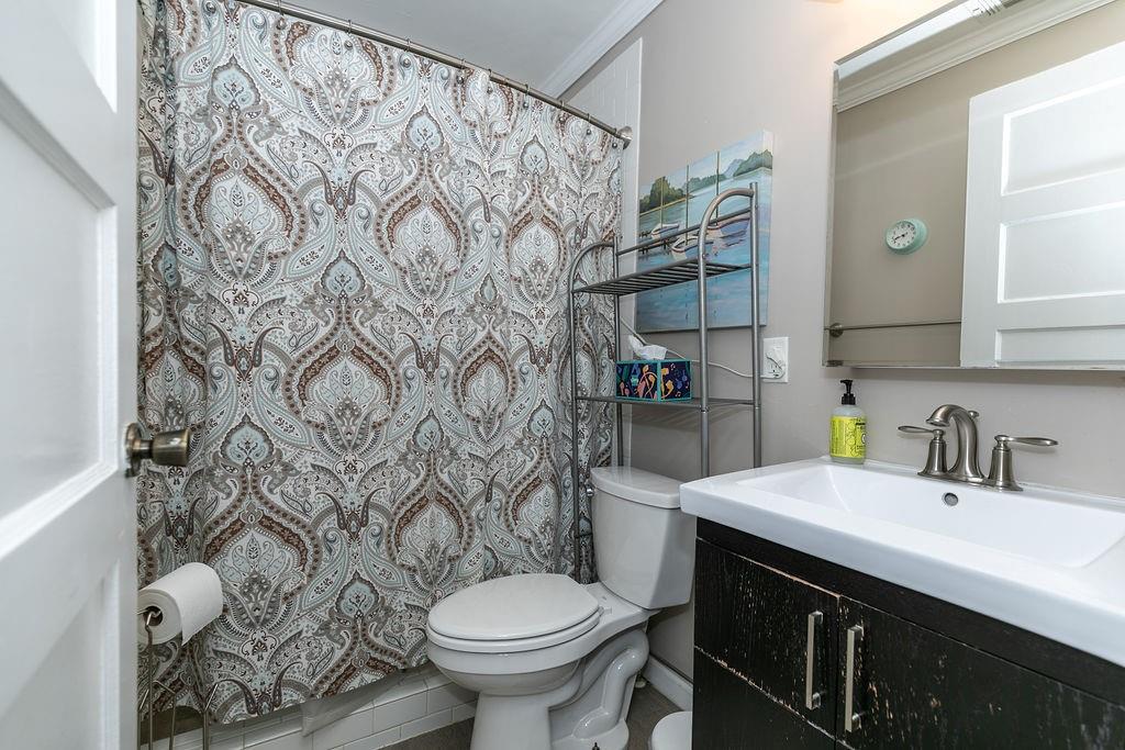 585 Warwick Street Se Property Photo 20