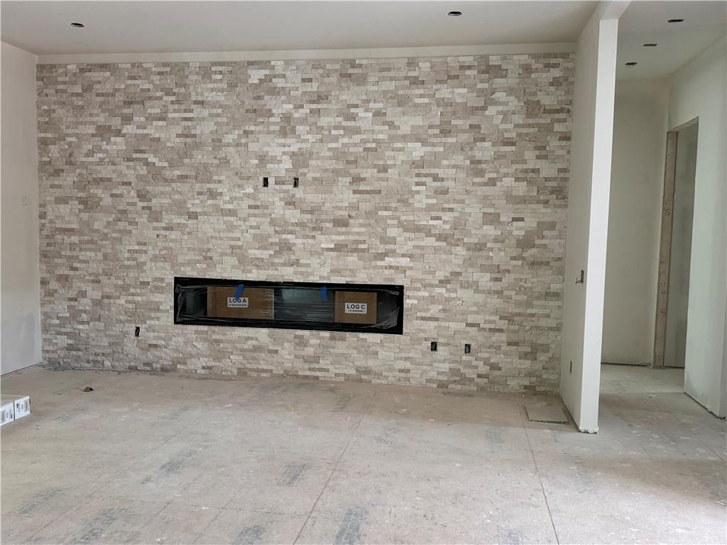5990 Warpath Road Property Photo 8