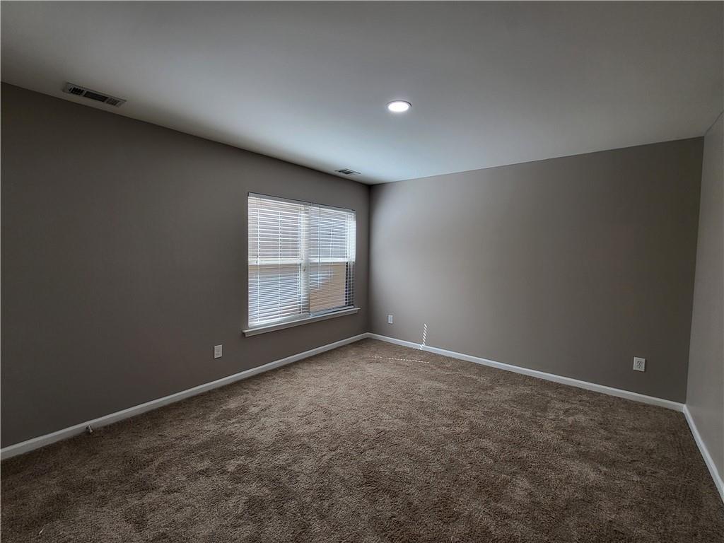915 Silver Lake Drive Property Photo 11