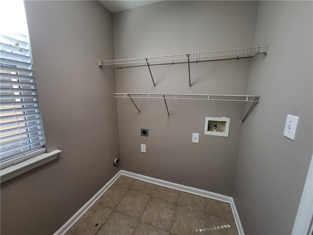 915 Silver Lake Drive Property Photo 15