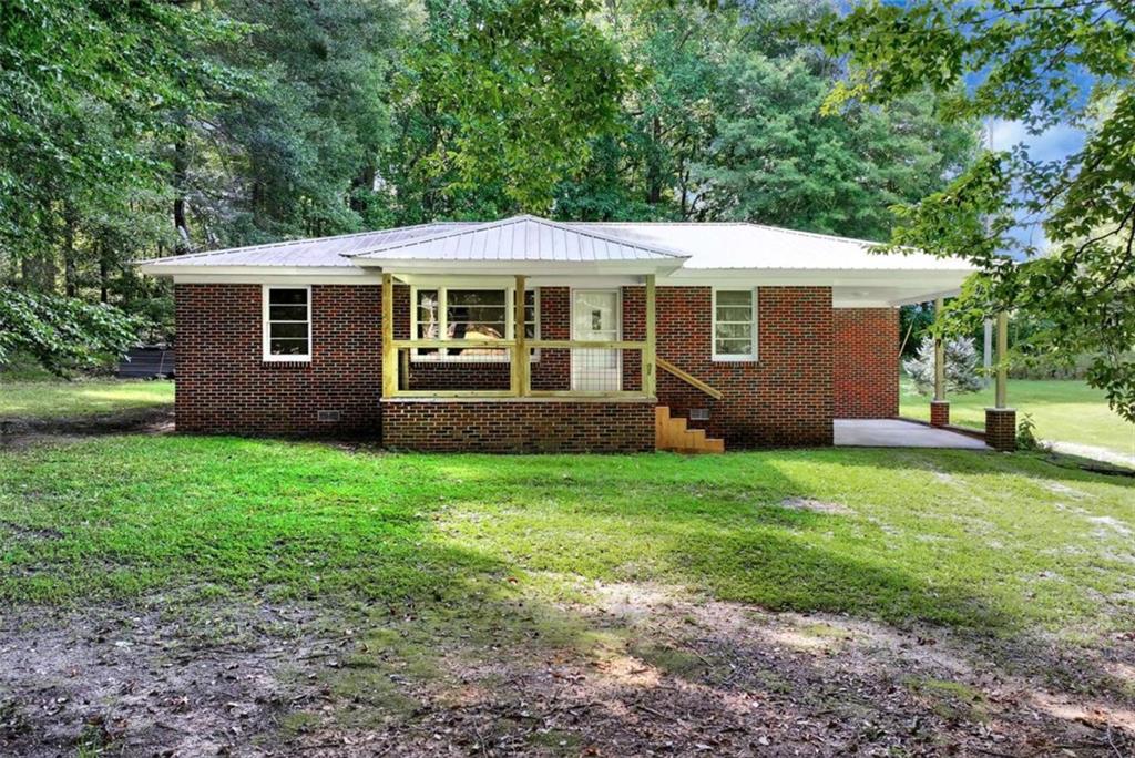 4188 Commerce Road Property Photo 1