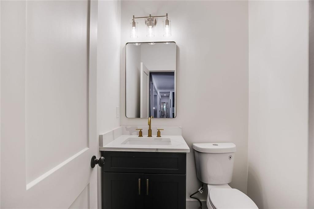 40 Crowe Road Property Photo 39