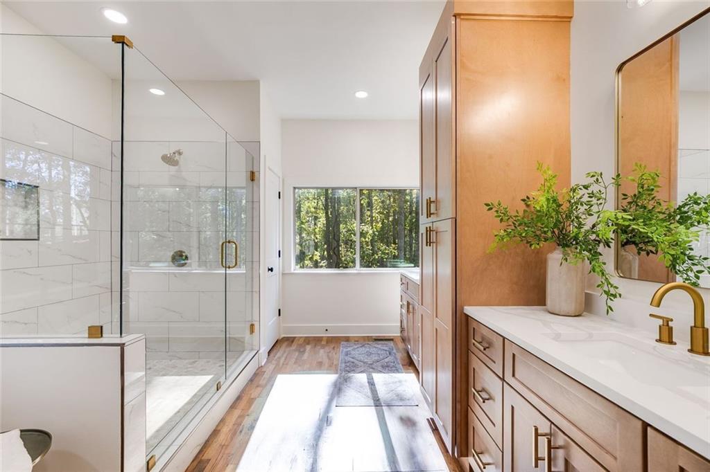 40 Crowe Road Property Photo 43