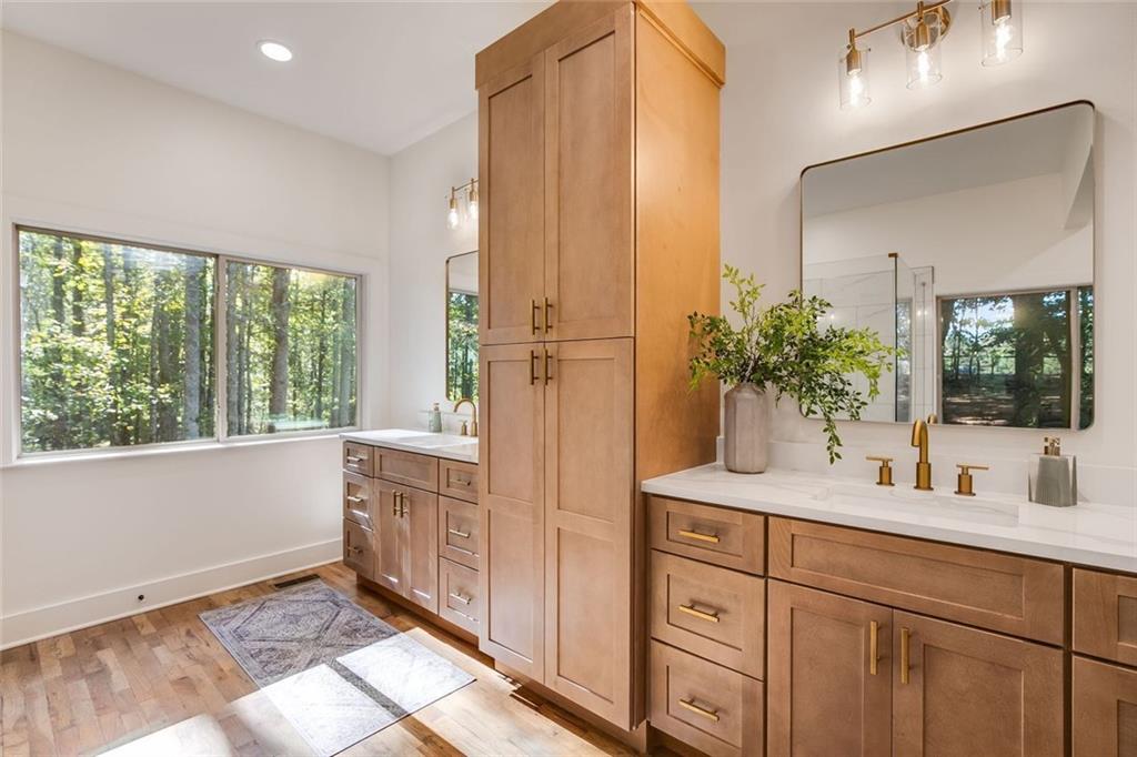 40 Crowe Road Property Photo 45