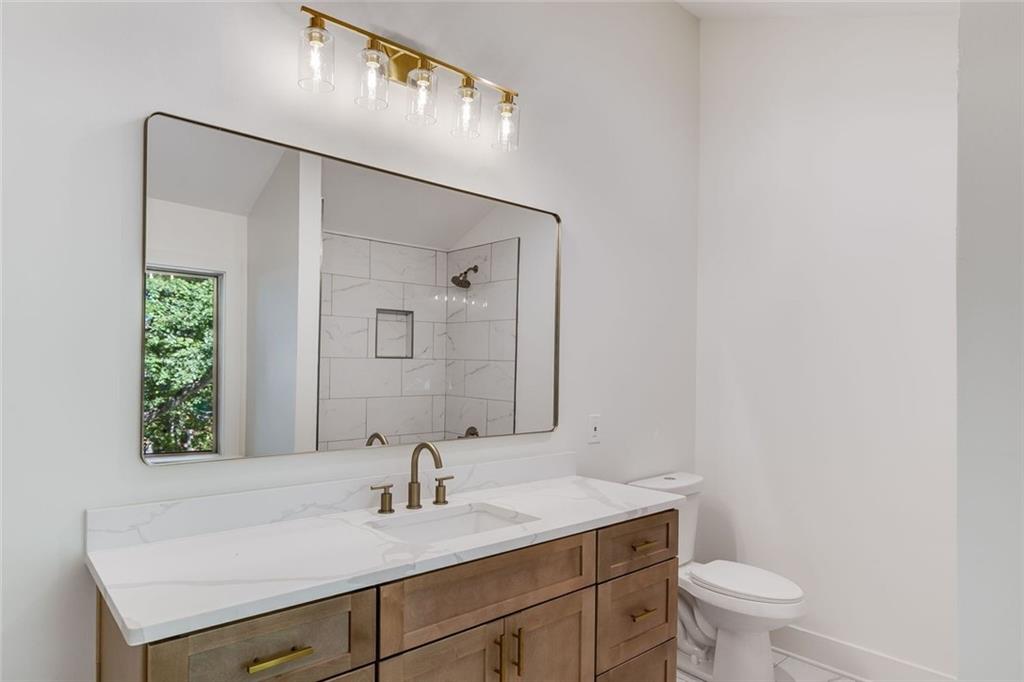 40 Crowe Road Property Photo 55