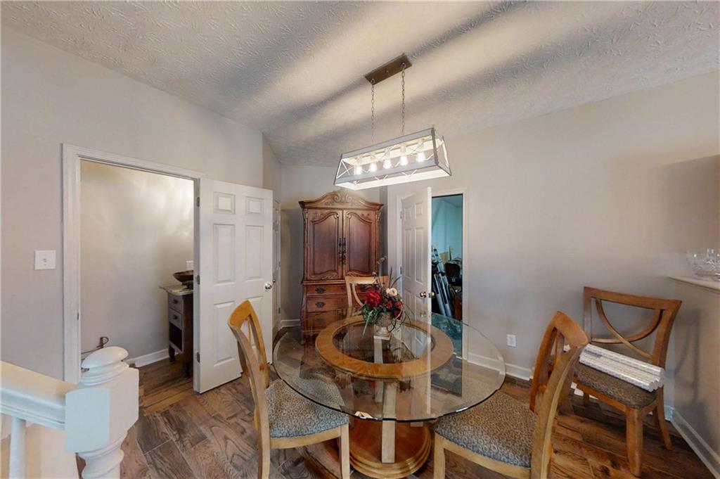 101 Ashgate Way Property Photo 12