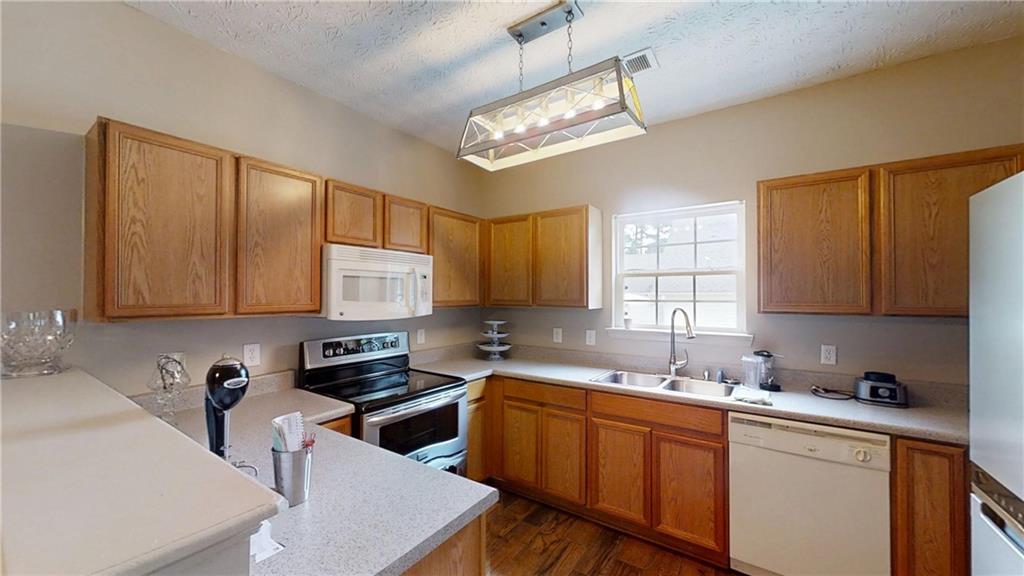 101 Ashgate Way Property Photo 14