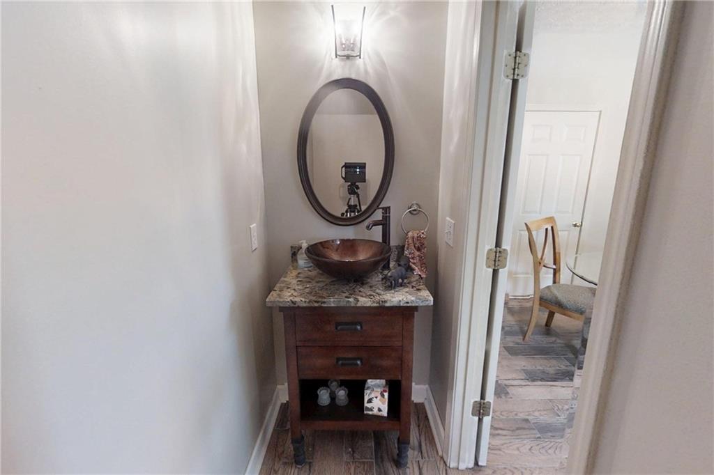 101 Ashgate Way Property Photo 19