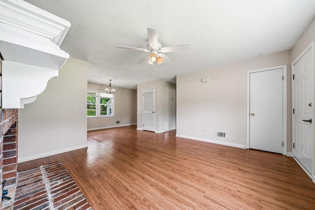 224 Stone Mill Lane Nw Property Photo 4