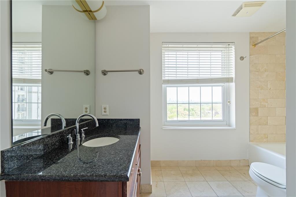 7816338 Property Photo 23