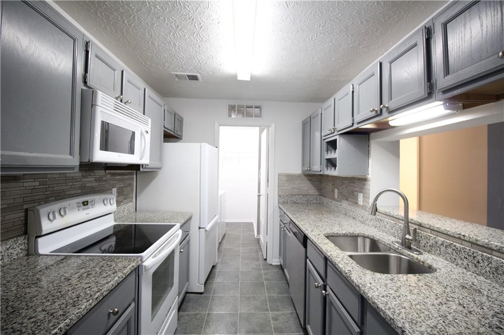 204 Warm Springs Circle Property Photo 1