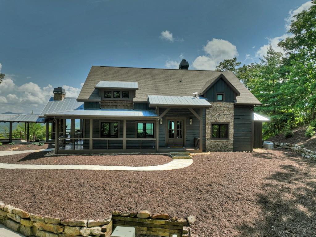 440 Cochise Road Property Photo 2