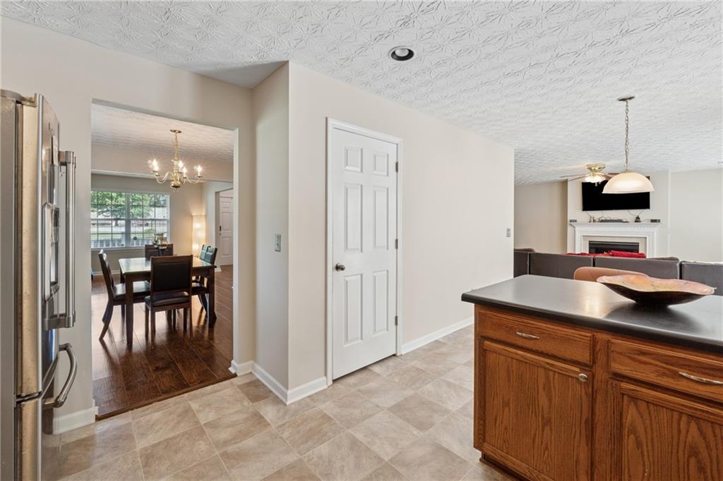 27 Waterbury Way Property Photo 9