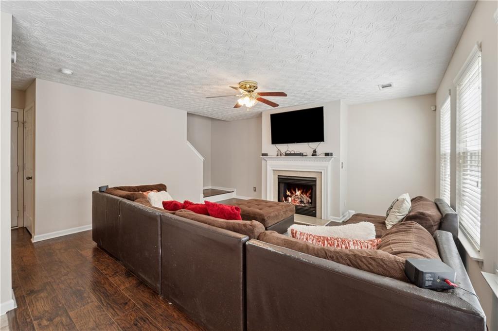 27 Waterbury Way Property Photo 11