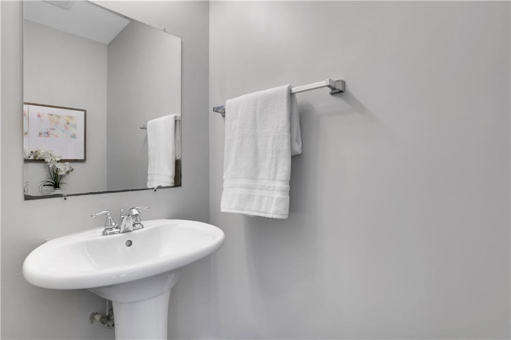 2431 Woodside Way Property Photo 15