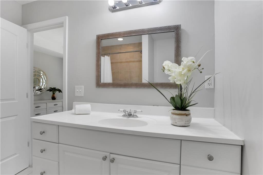 2431 Woodside Way Property Photo 22