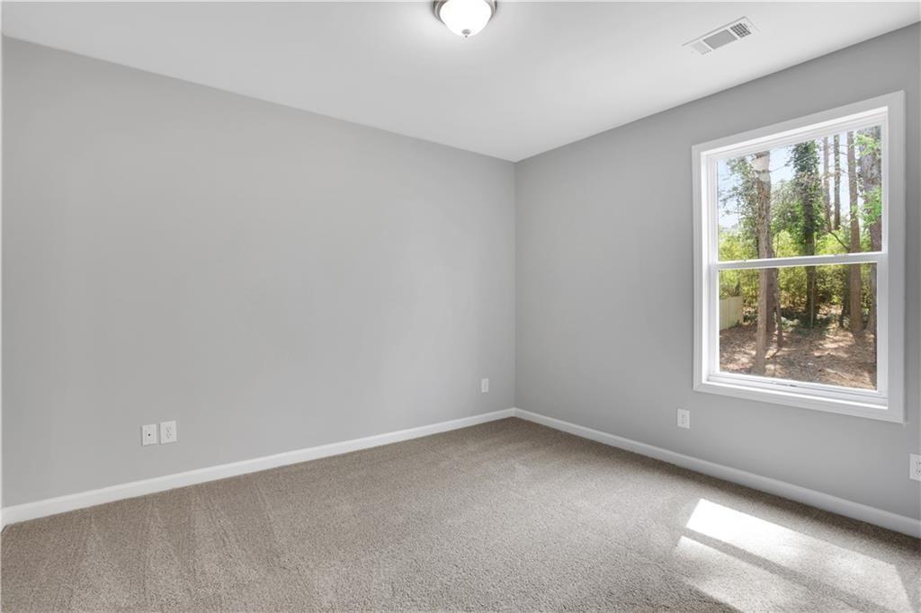 2431 Woodside Way Property Photo 24