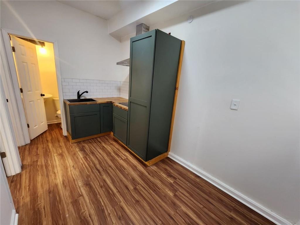 2431 Woodside Way Property Photo 32