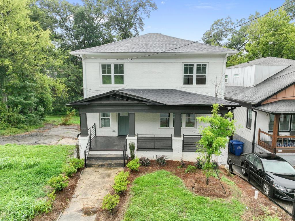 1046 Mayson Turner Road Nw Property Photo 2