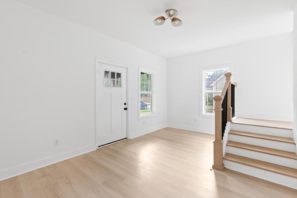 1046 Mayson Turner Road Nw Property Photo 6