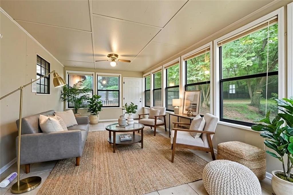 1135 Kristen Cove Property Photo 4