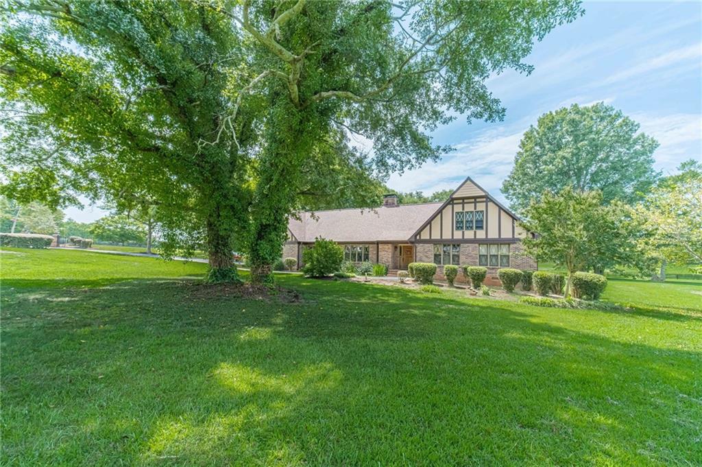 186 Kingston Road Property Photo 3