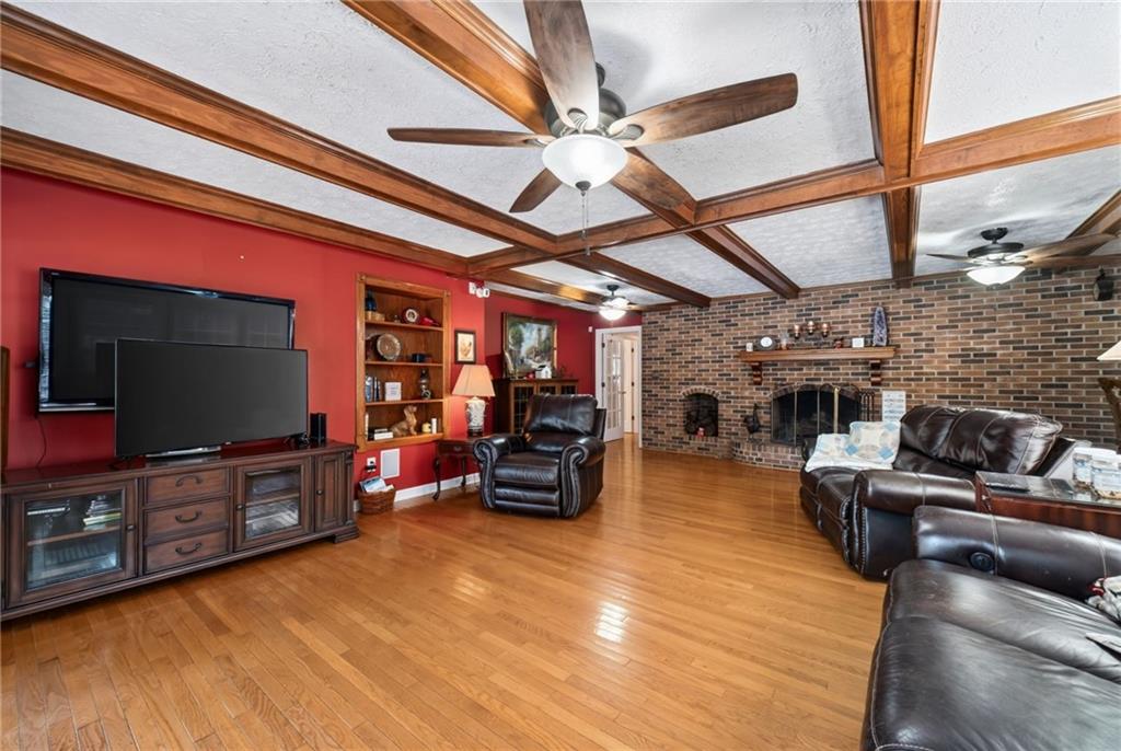 186 Kingston Road Property Photo 11