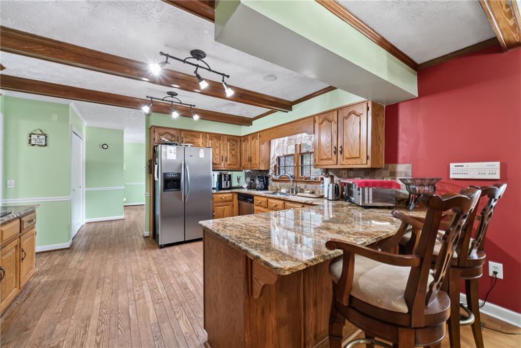 186 Kingston Road Property Photo 13