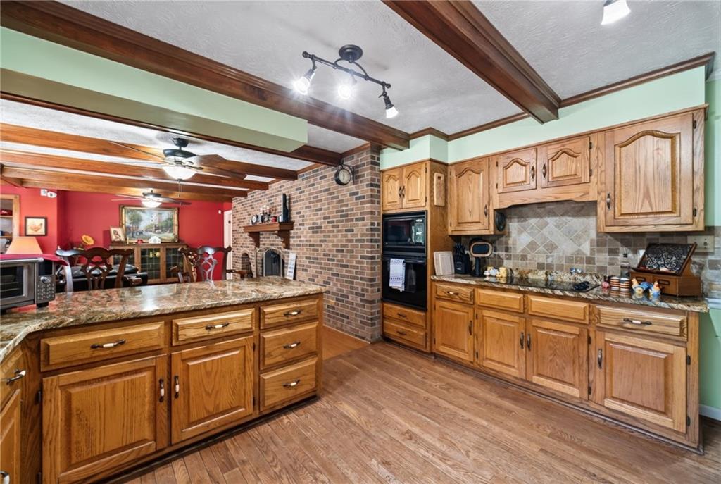 186 Kingston Road Property Photo 16