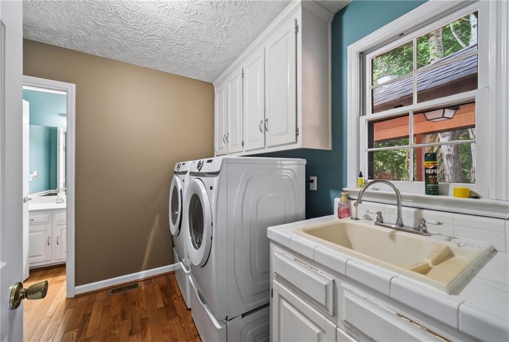 186 Kingston Road Property Photo 21