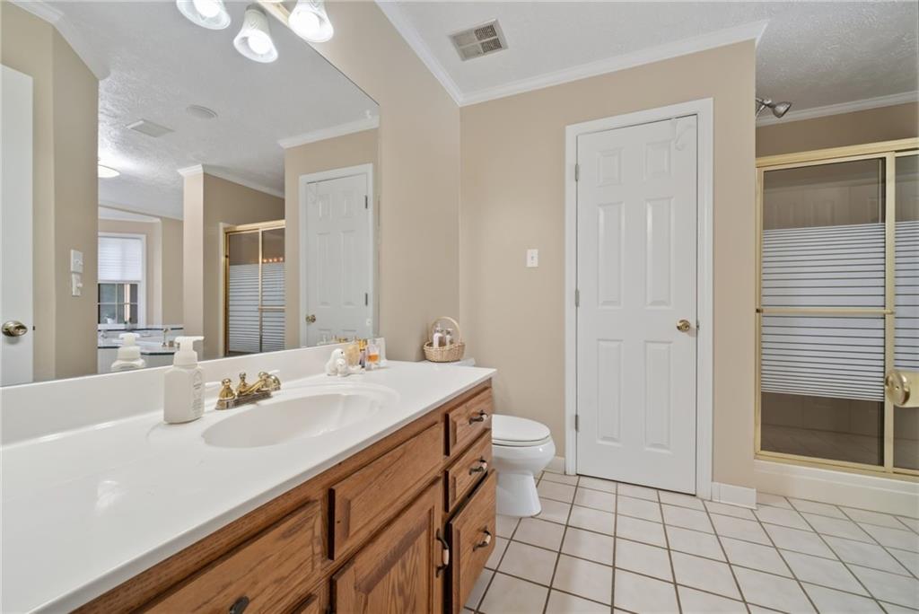 186 Kingston Road Property Photo 36